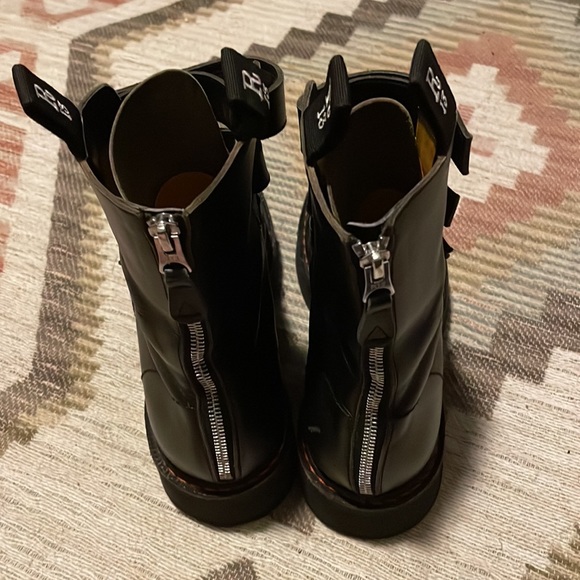 R13 Single Stack Velcro - Picture 4 of 6